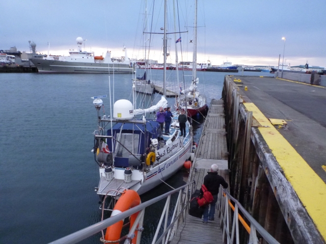 A bordo.On board Best Explorer (105)